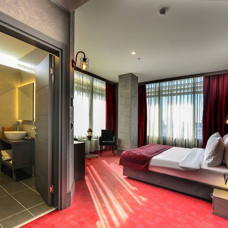 A11 Hotel Atasehir Istanbul Exterior photo
