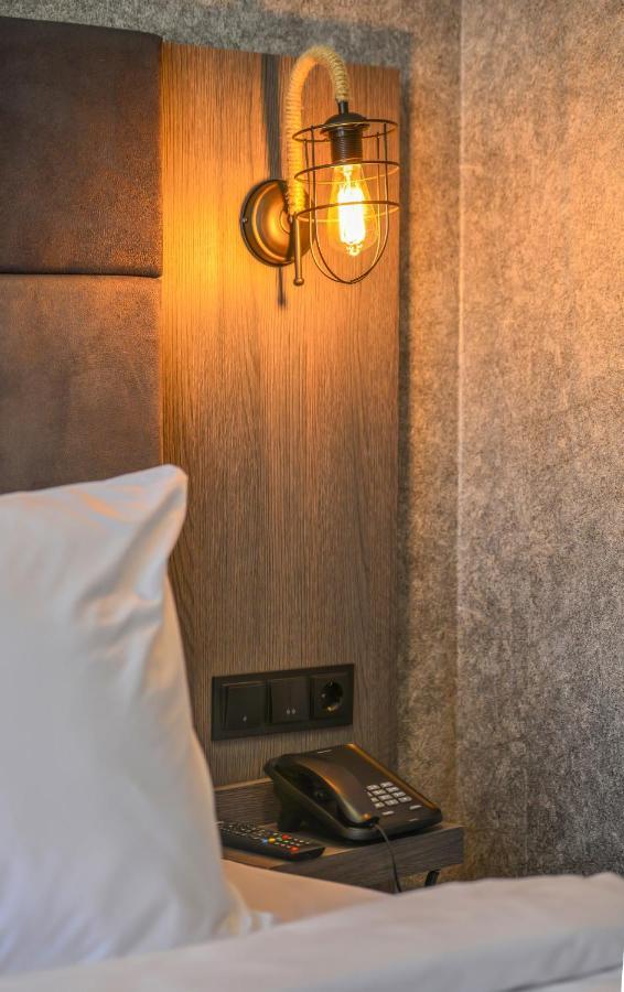 A11 Hotel Atasehir Istanbul Exterior photo